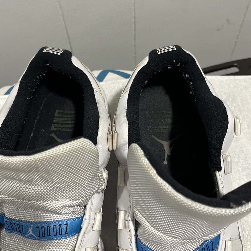Nike Air Jordan 11 Retro Low Legend Blue White Av2187-117 men's size 9 - Picture 10 of 11
